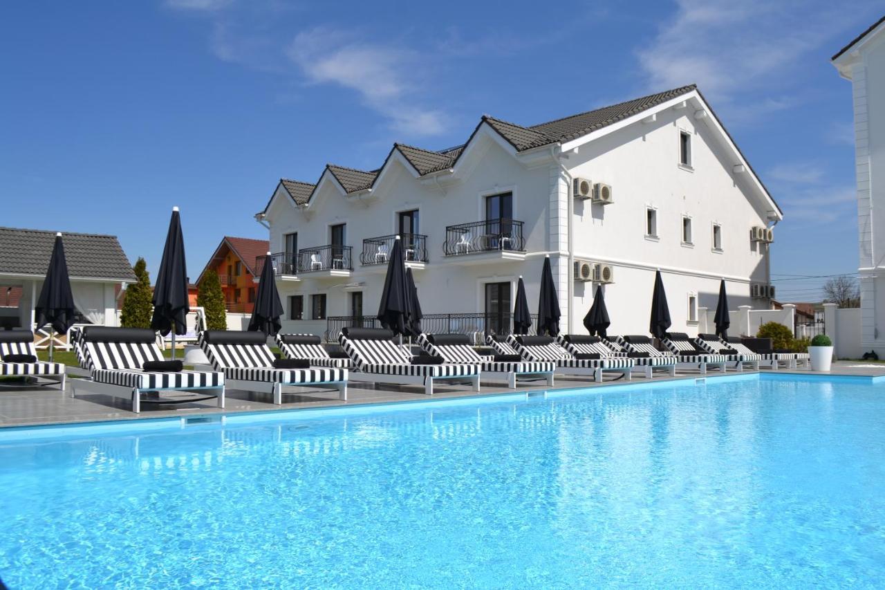 Krystal Boutique Mansion Hotel Hunedoara Eksteriør billede