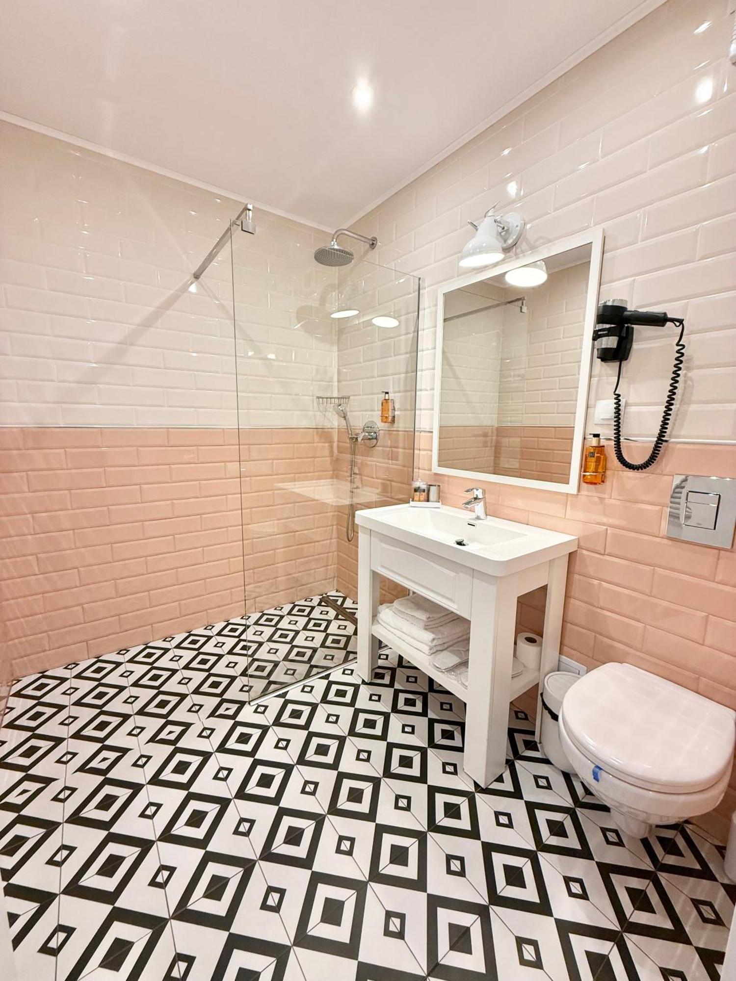 Krystal Boutique Mansion Hotel Hunedoara Eksteriør billede