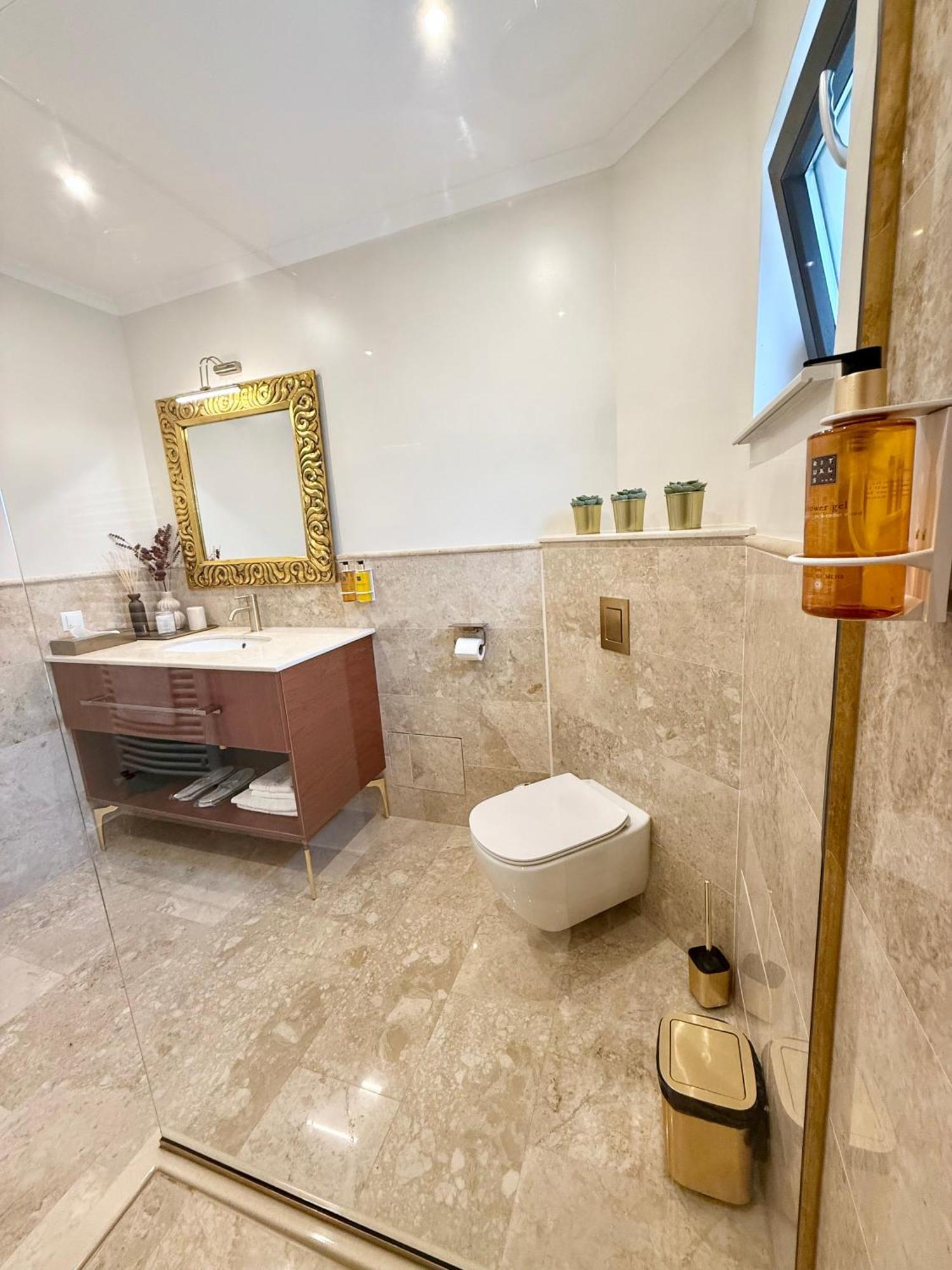 Krystal Boutique Mansion Hotel Hunedoara Eksteriør billede