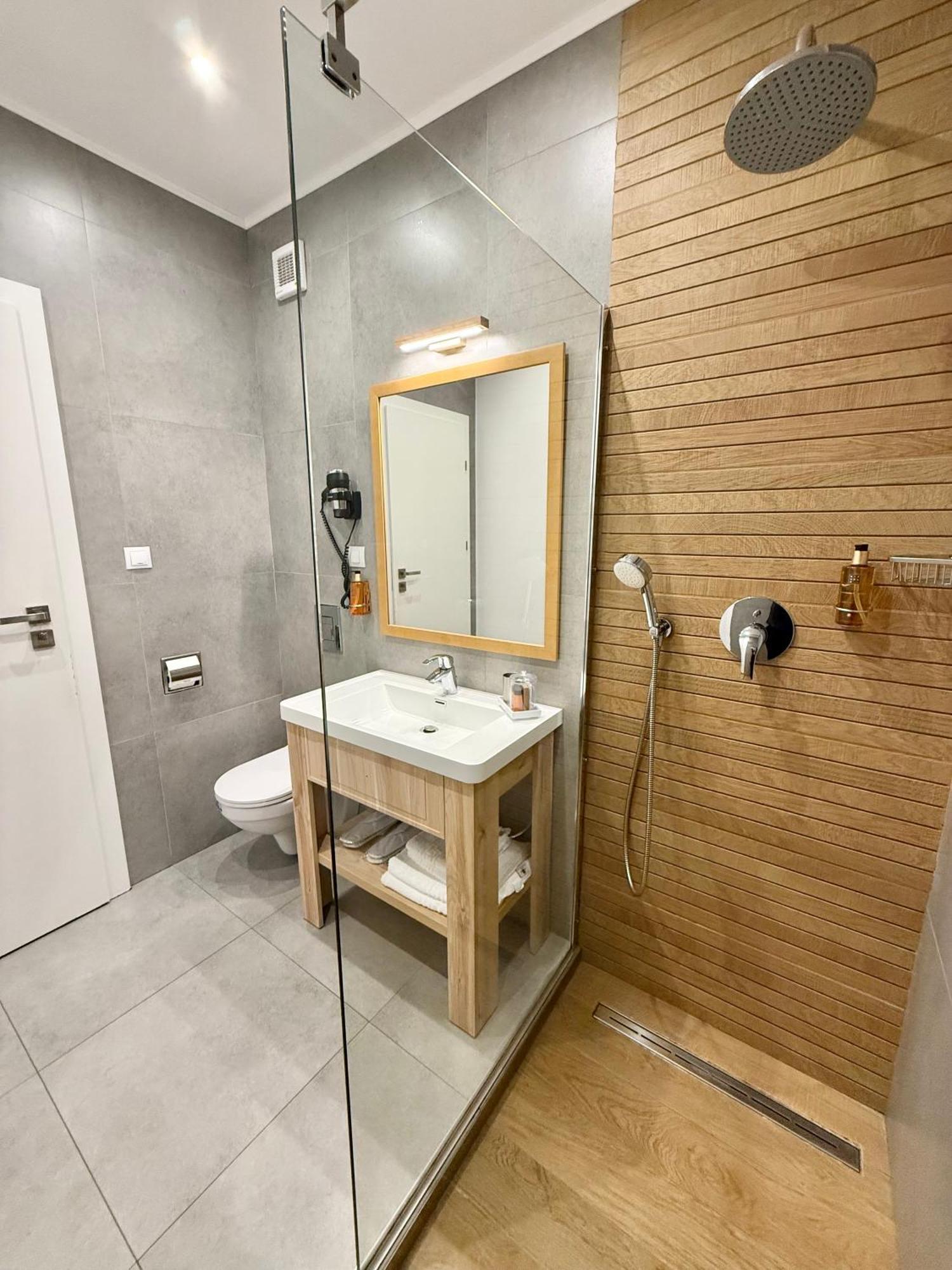 Krystal Boutique Mansion Hotel Hunedoara Eksteriør billede