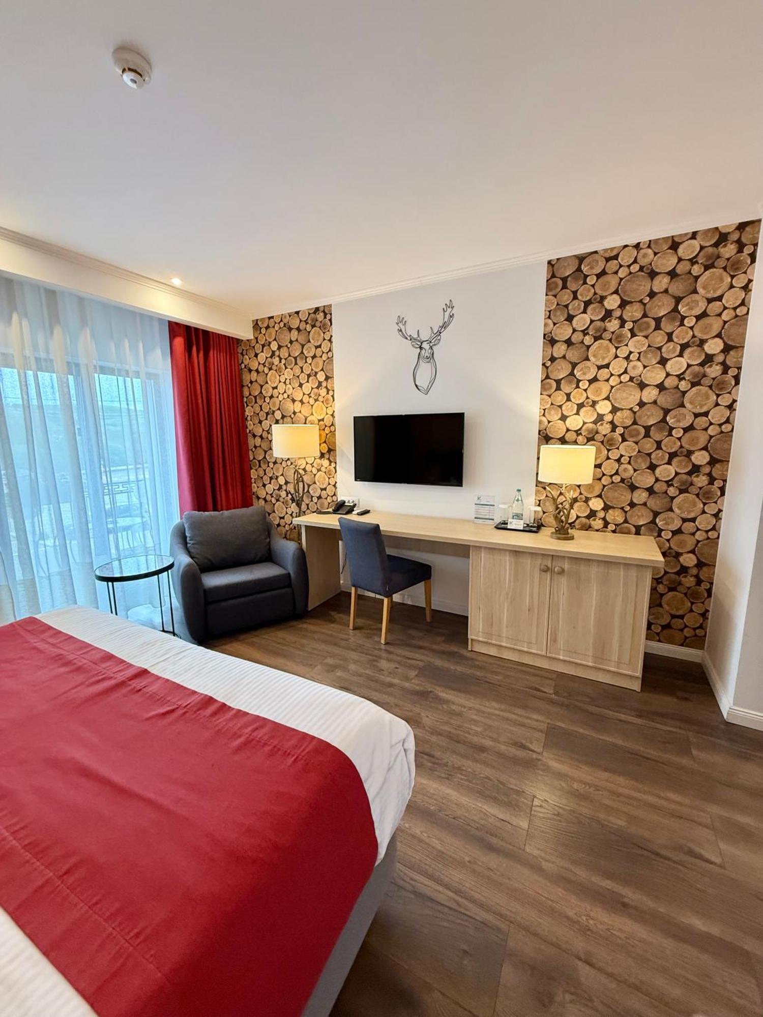 Krystal Boutique Mansion Hotel Hunedoara Eksteriør billede