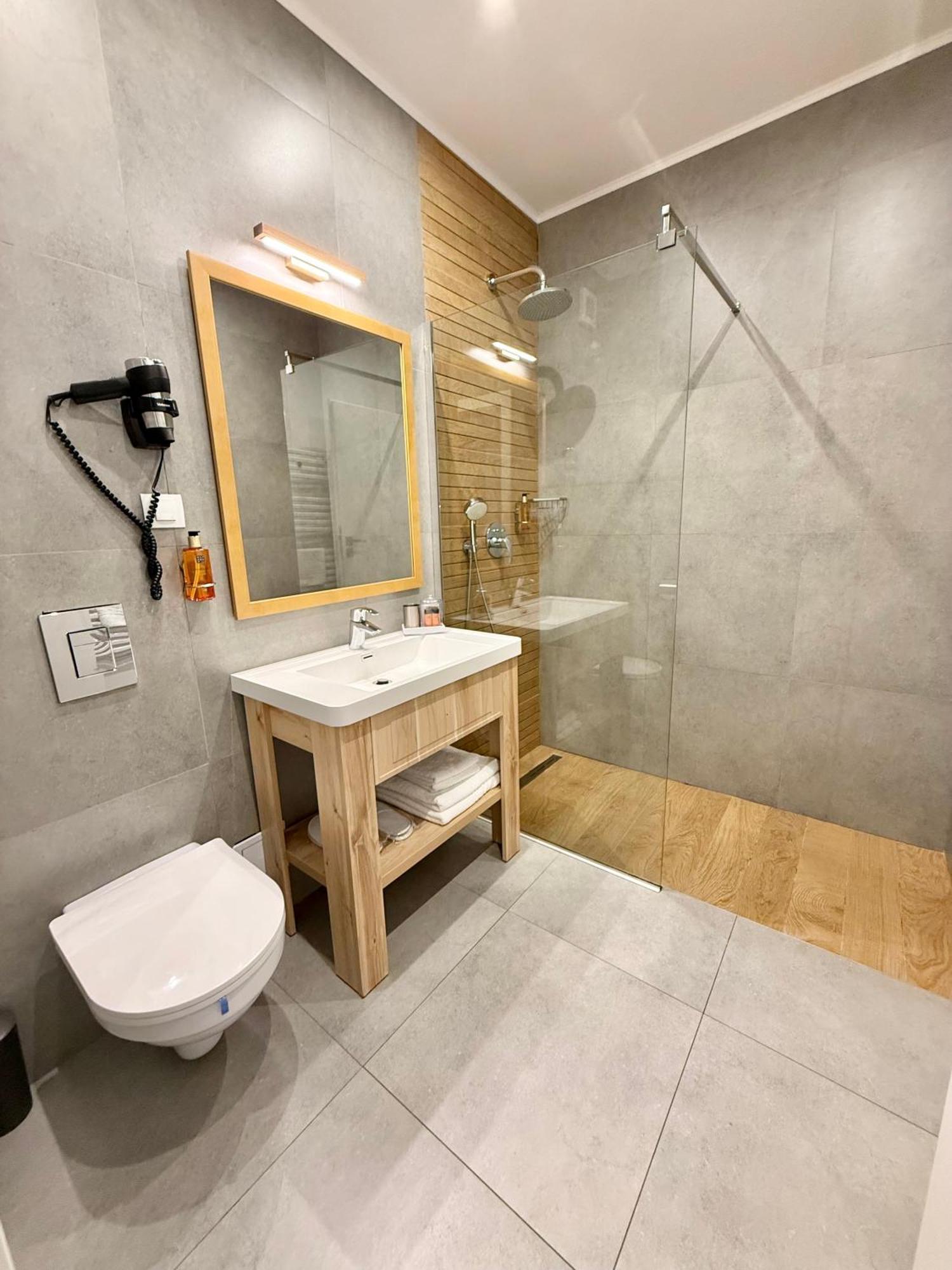 Krystal Boutique Mansion Hotel Hunedoara Eksteriør billede