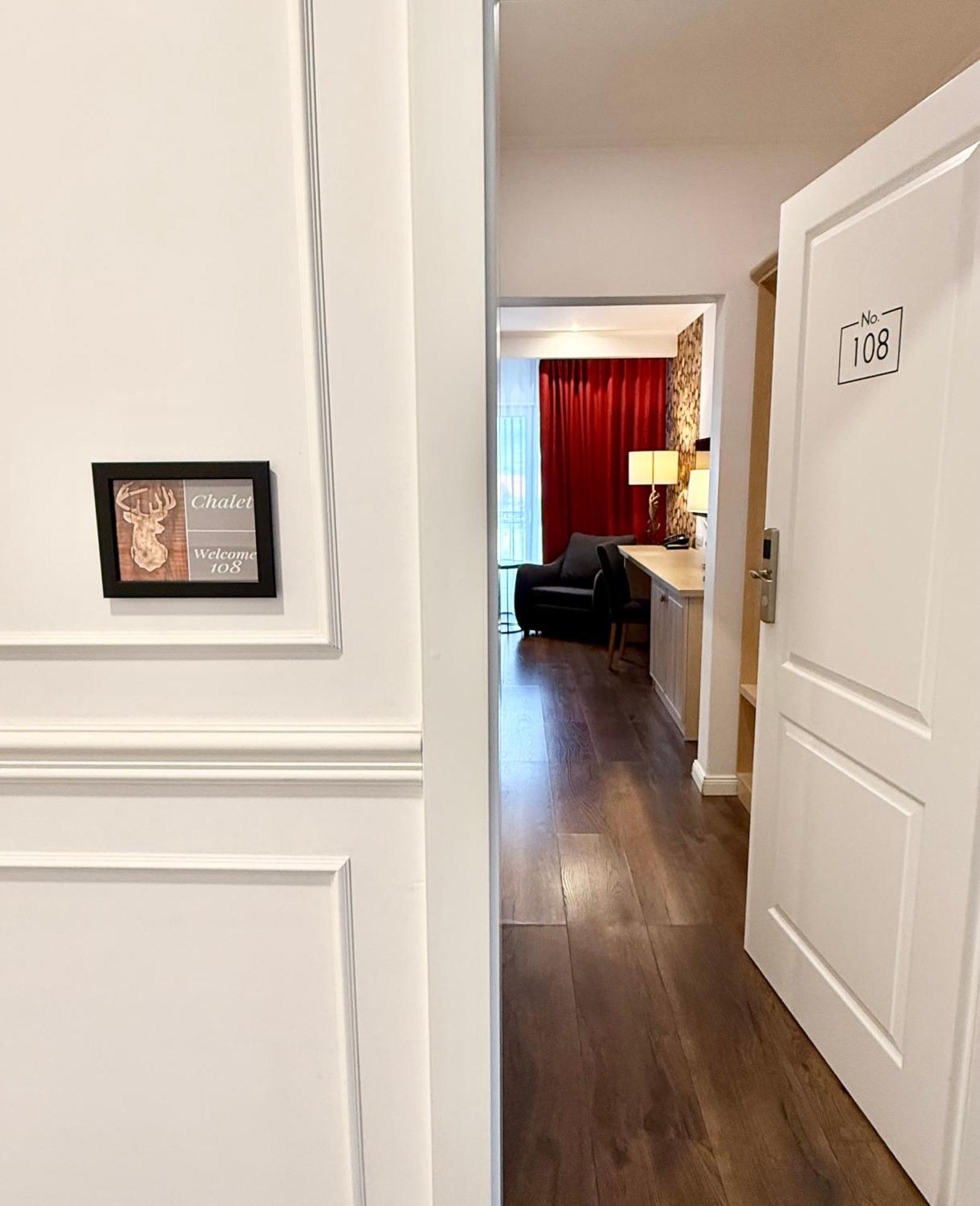 Krystal Boutique Mansion Hotel Hunedoara Eksteriør billede